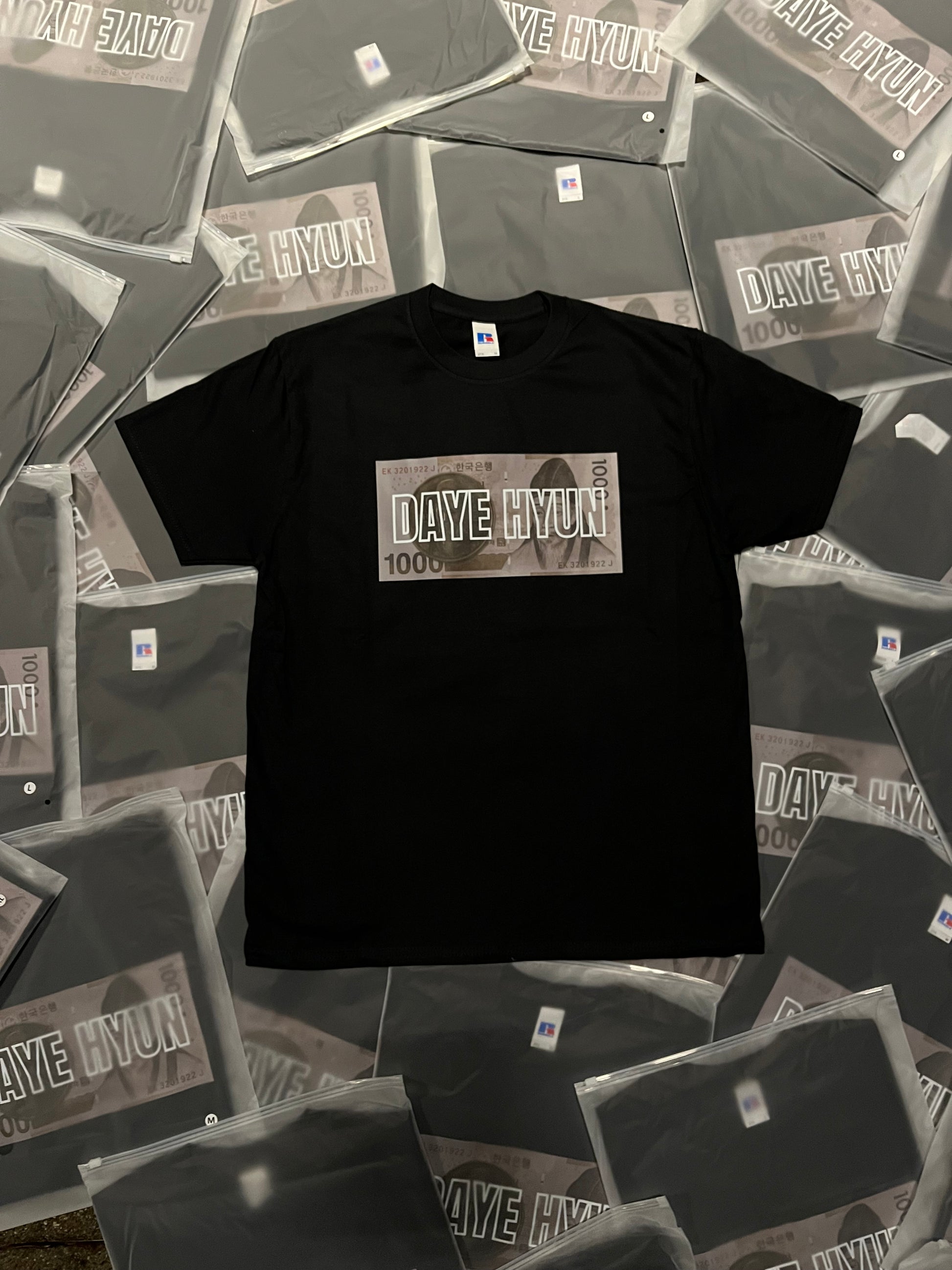 DAYE HYUN WON TEE