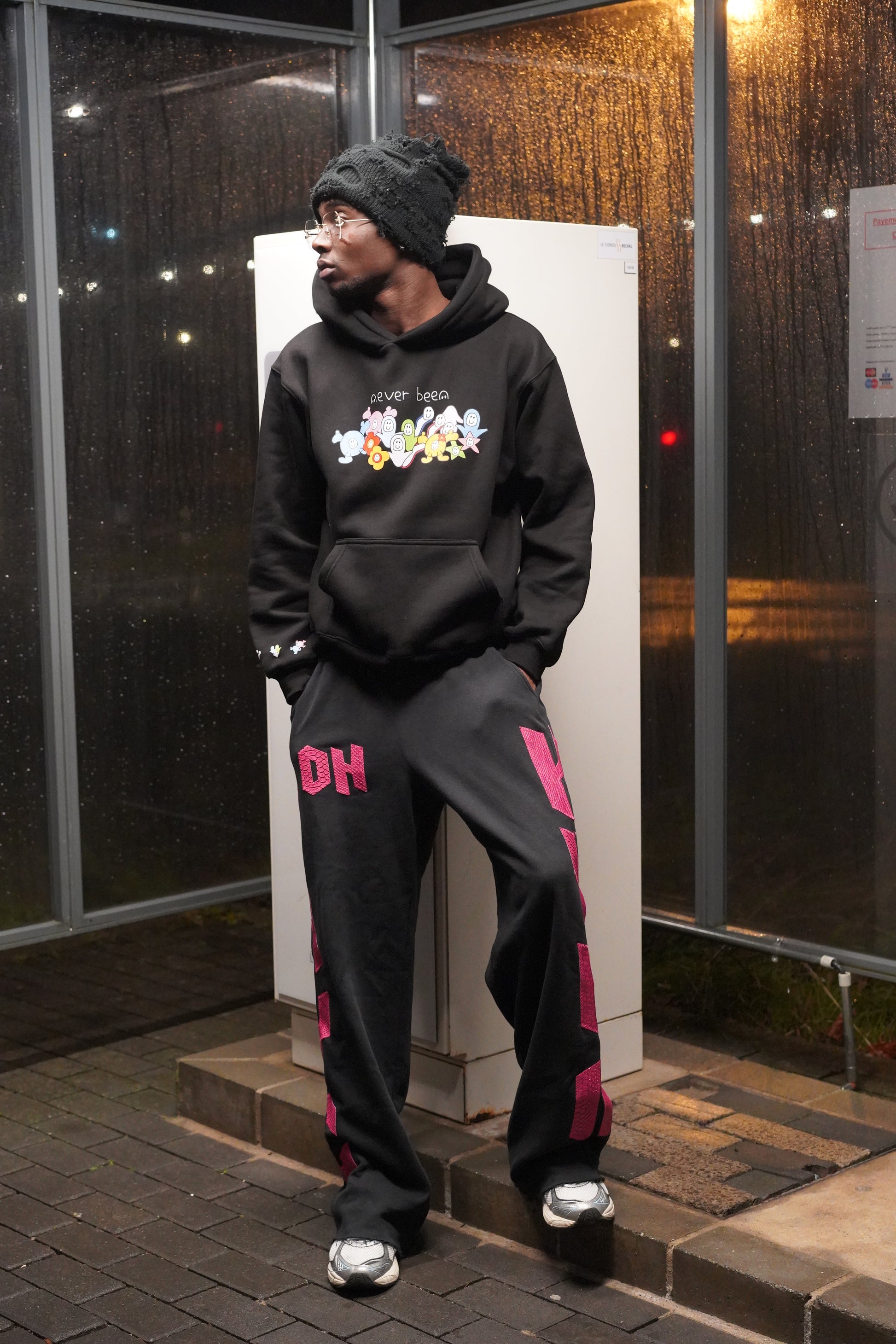 ONE OF ONE PINK LETTERING JOGGER