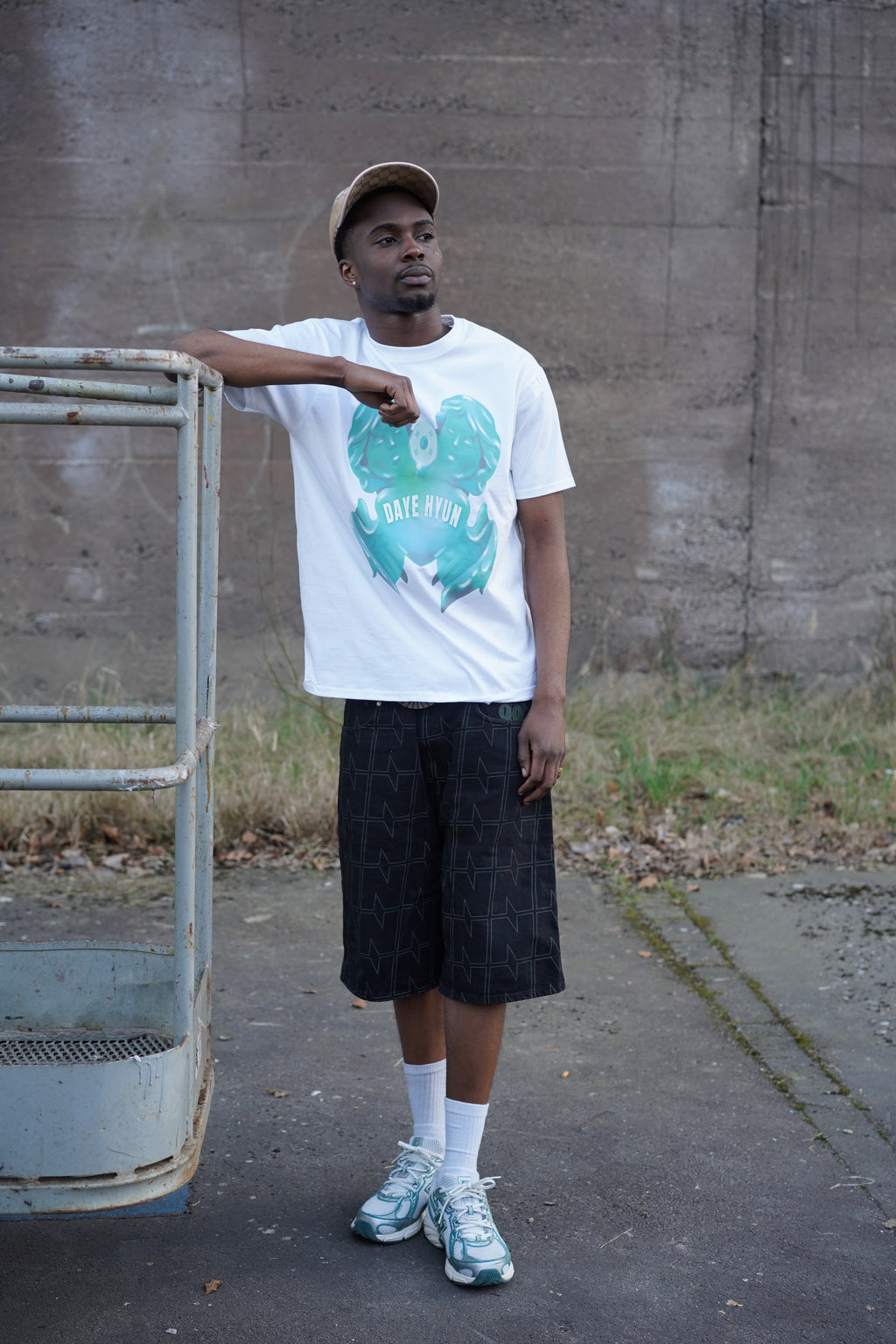 DAYE HYUN FROSTBITE TEE