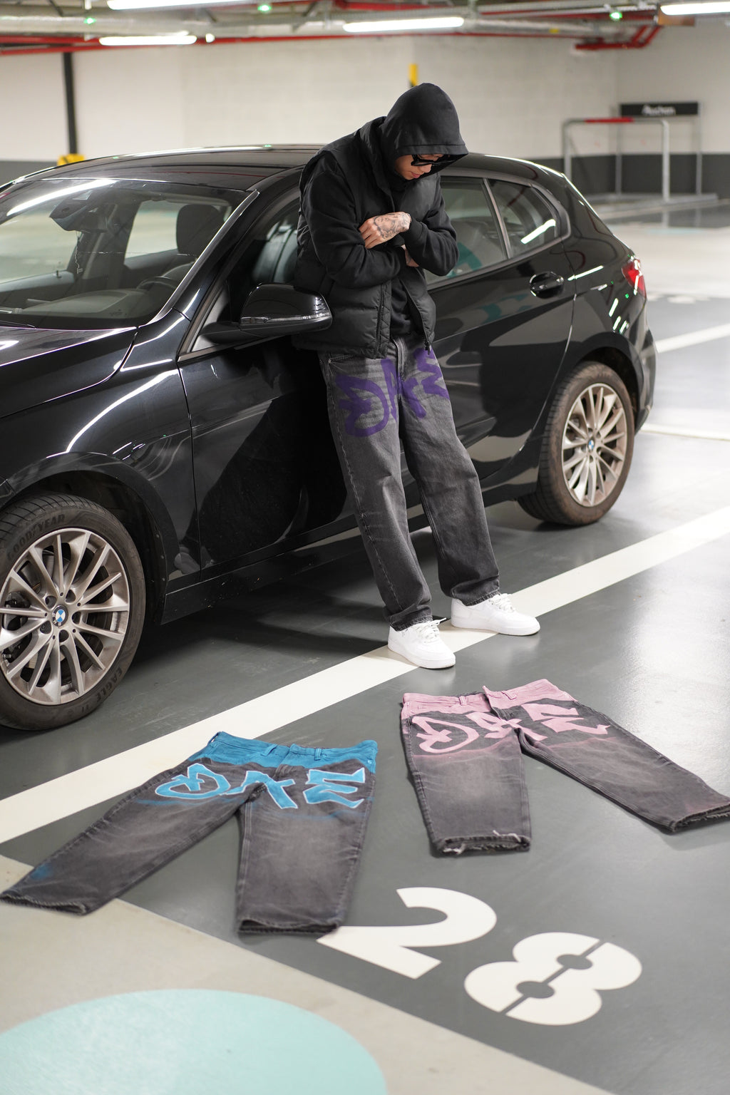 BLACK "DAE" GRAFFITI DENIM