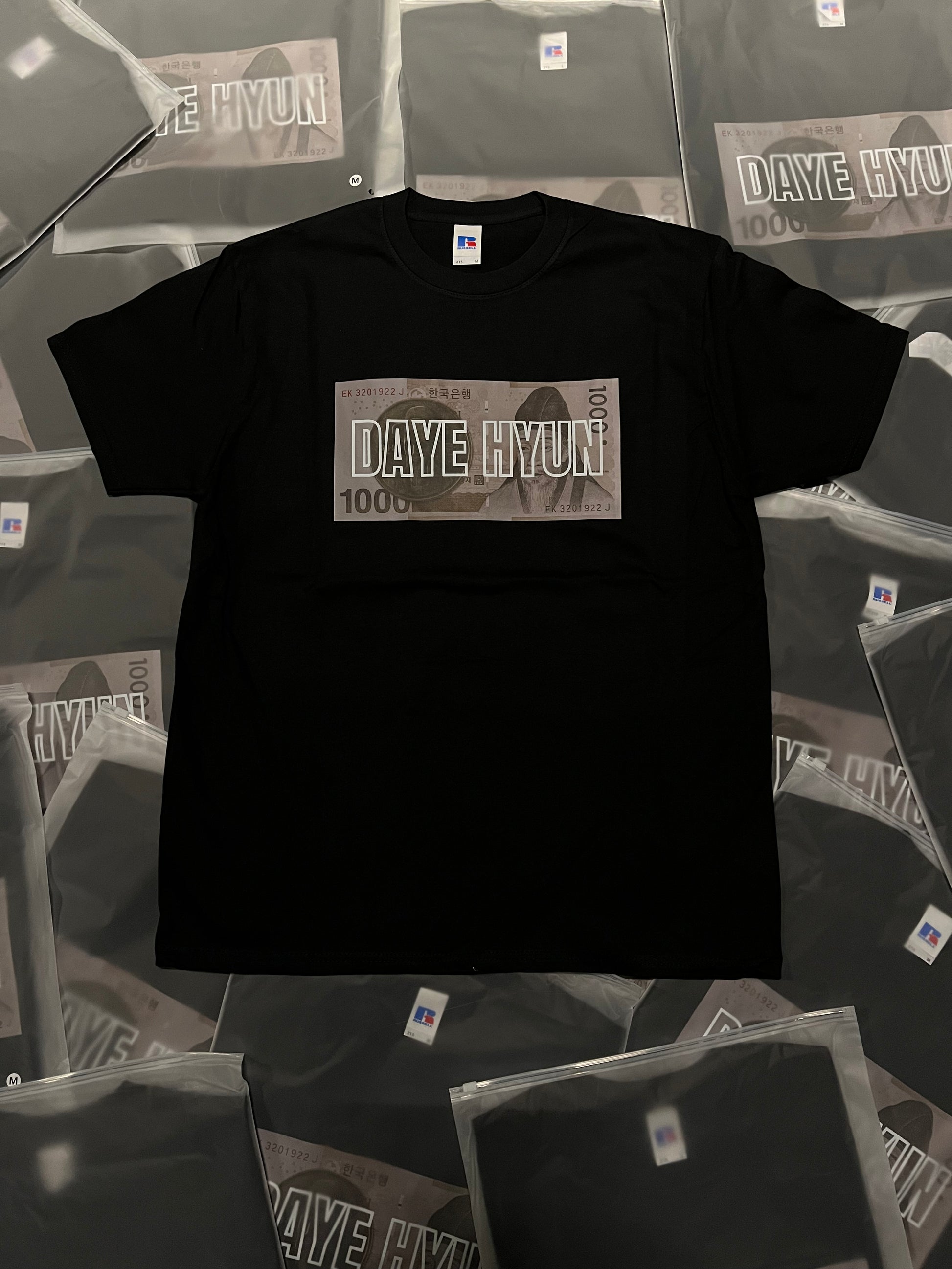 DAYE HYUN WON TEE