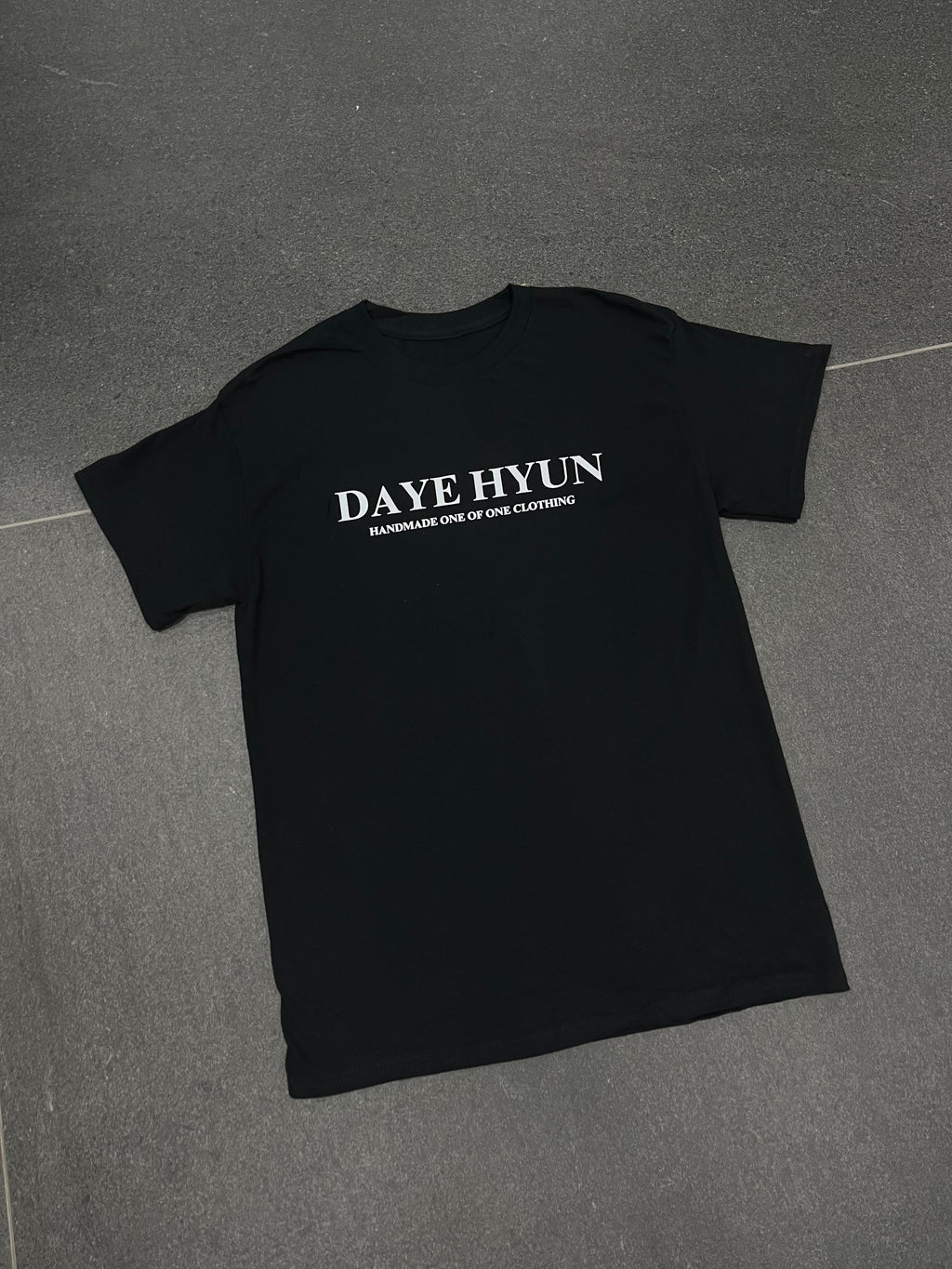 KOREAN WON STACK TEE (pre-order)