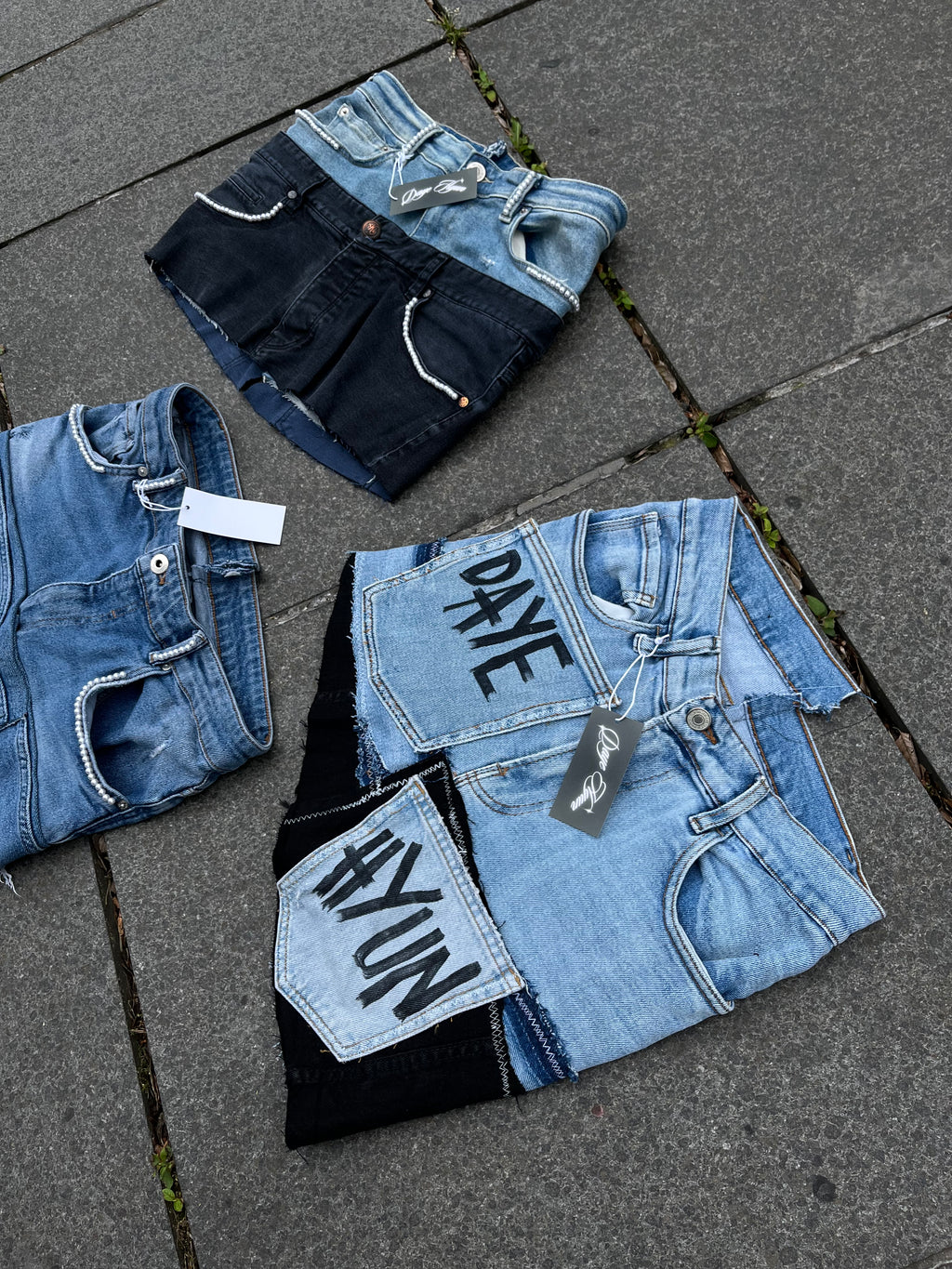 TWO TONE DENIM SKIRT X PEARLS W/ GRAFFITI