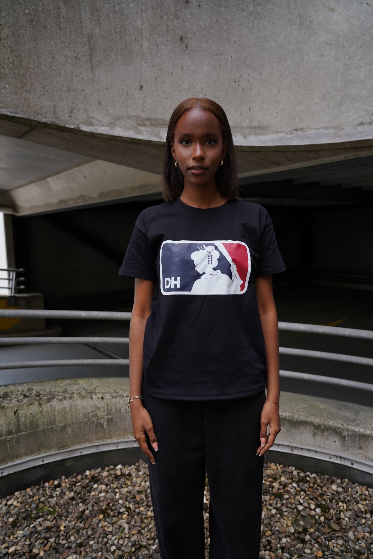 Daye Hyun Emblem Black Tee (pre-order)